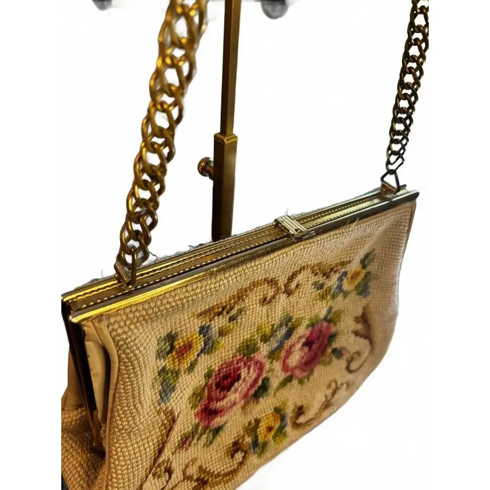 Vintage 1960s Wool Needlepoint Floral Purse w/ Chain Strap